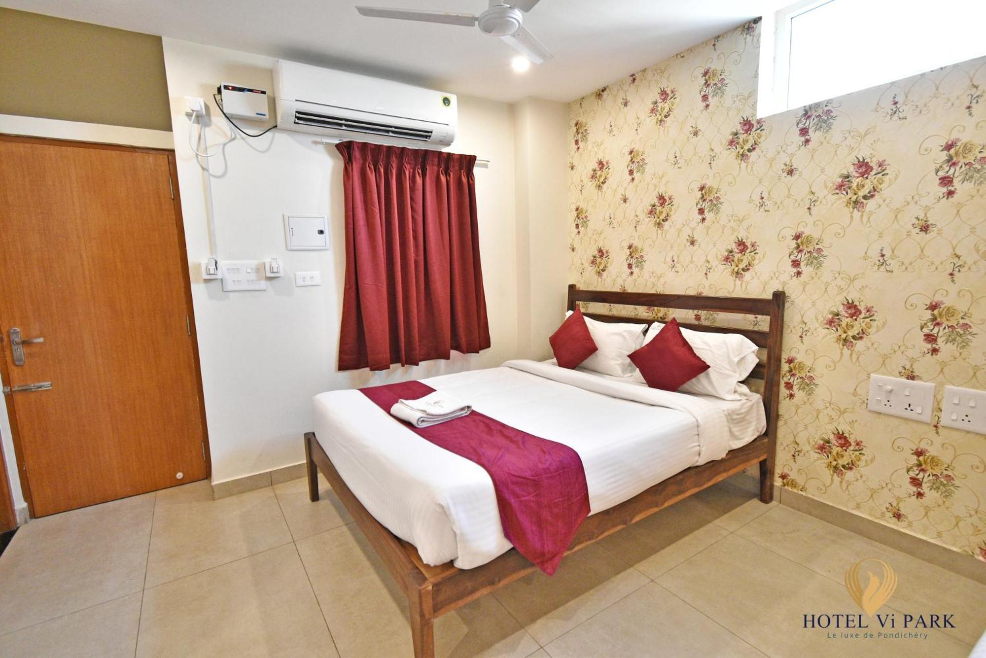 Hotel VI Park - City Centre Pondicherry Exterior photo